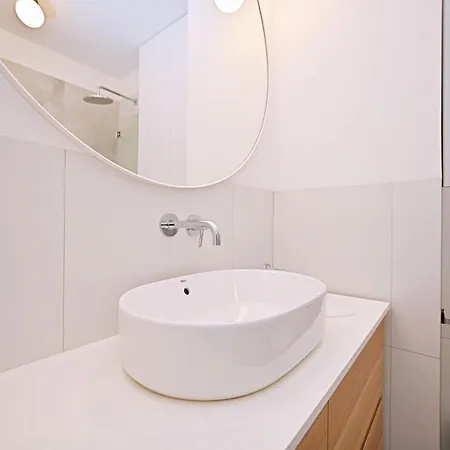 Appartement Beige 3city With Parking In By Renters