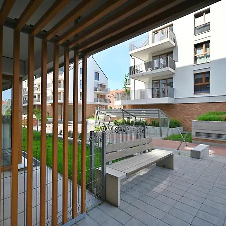 Beige 3city With Parking In By Renters Apartment *