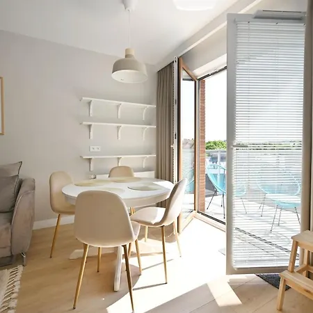 Apartment Beige 3city With Parking In By Renters